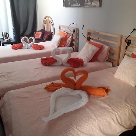 Villa Riki - Bed & Breakfast Frühstückspension